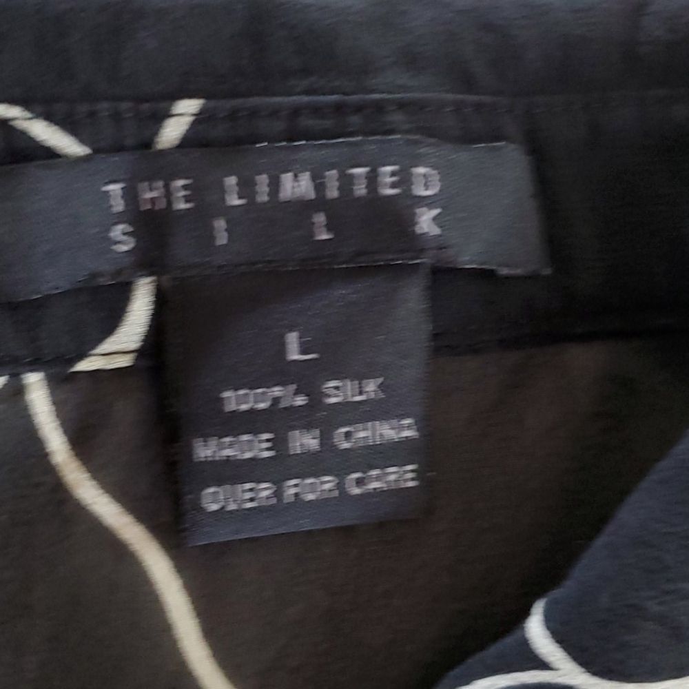 The Limited Button Down Size Large - image 3